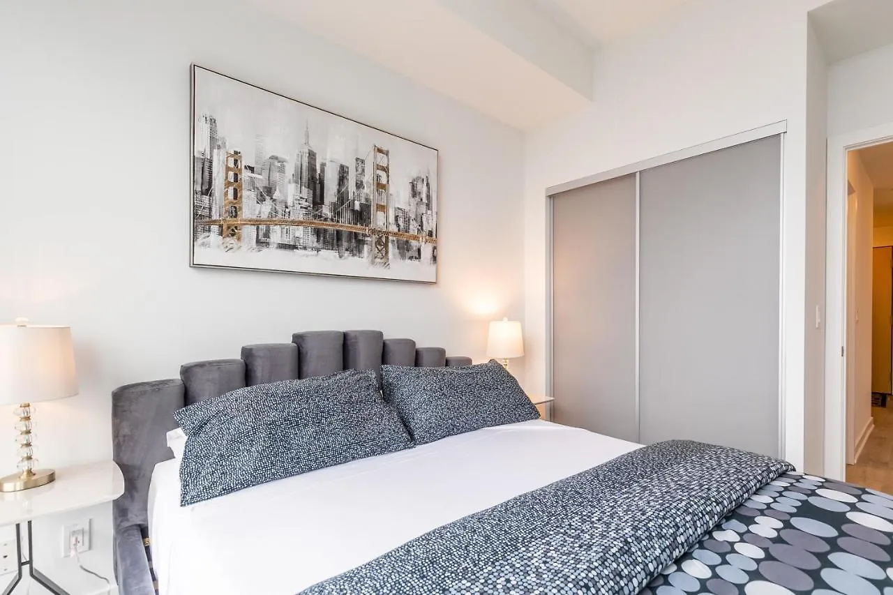 Executive Suite Toronto 0*,